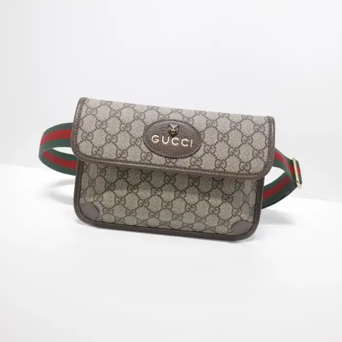 Discover timeless elegance with the Gucci Neo Vintage GG Supreme Belt Bag. Perfect for any occasion! 🌟👜✨ Embrace style and grace. 💖 https://tinyurl.com/26feckx4