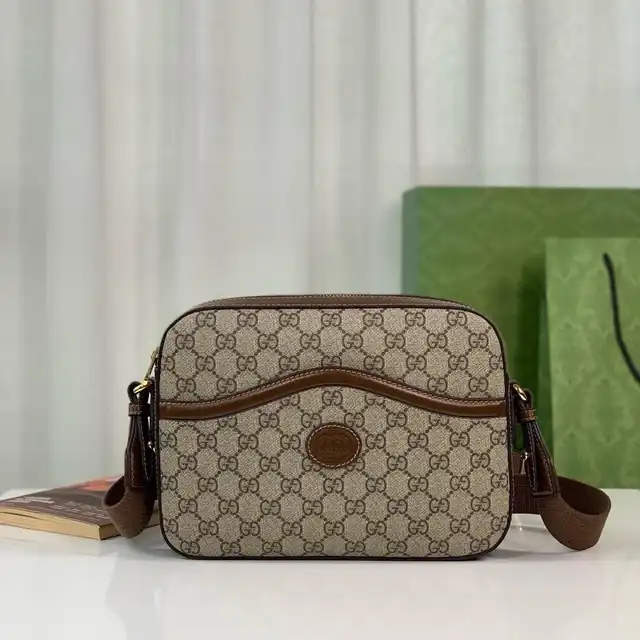 Embrace elegance with the Gucci Messenger Bag featuring the iconic interlocking G. Perfect for everyday adventures! 🌟👜✨ https://tinyurl.com/29dn6myt