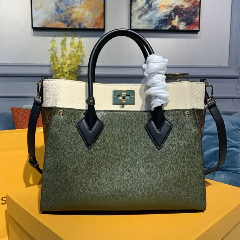 Discover the elegance of Louis Vuitton’s On My Side in a rich dark green. A perfect companion for every journey! 🍃✨👜 https://tinyurl.com/25tuxh9d