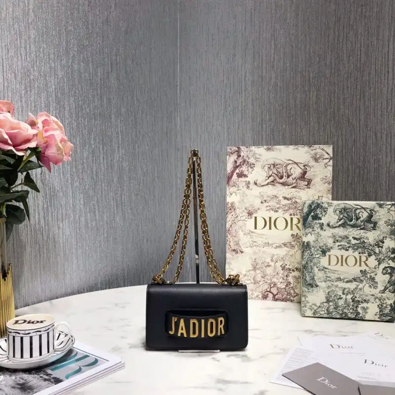 Discover the elegance of the Dior J’Adior Shoulder Bag. A timeless accessory that beautifully complements your style. 💖✨👜 https://tinyurl.com/298tr2bh