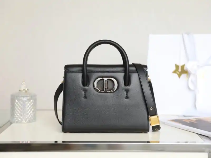 Discover elegance with the Dior St Honoré Tote in classic black. A timeless companion for your everyday adventures. 🖤✨🌟 https://tinyurl.com/2a38z9vo