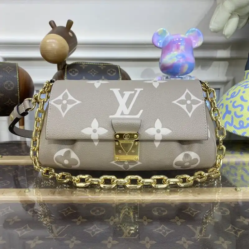 Discover the elegance of the Louis Vuitton Favorite in a soft beige, perfect for adding a touch of luxury to your day. ✨👜💖 https://tinyurl.com/2bt8xf26