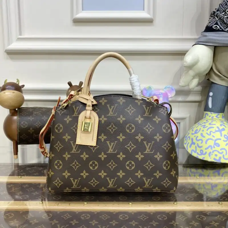Discover the elegance of Louis Vuitton Palais, where timeless luxury meets gentle charm. Embrace the beauty within every piece. ✨💖👜 https://tinyurl.com/2ccpul5u