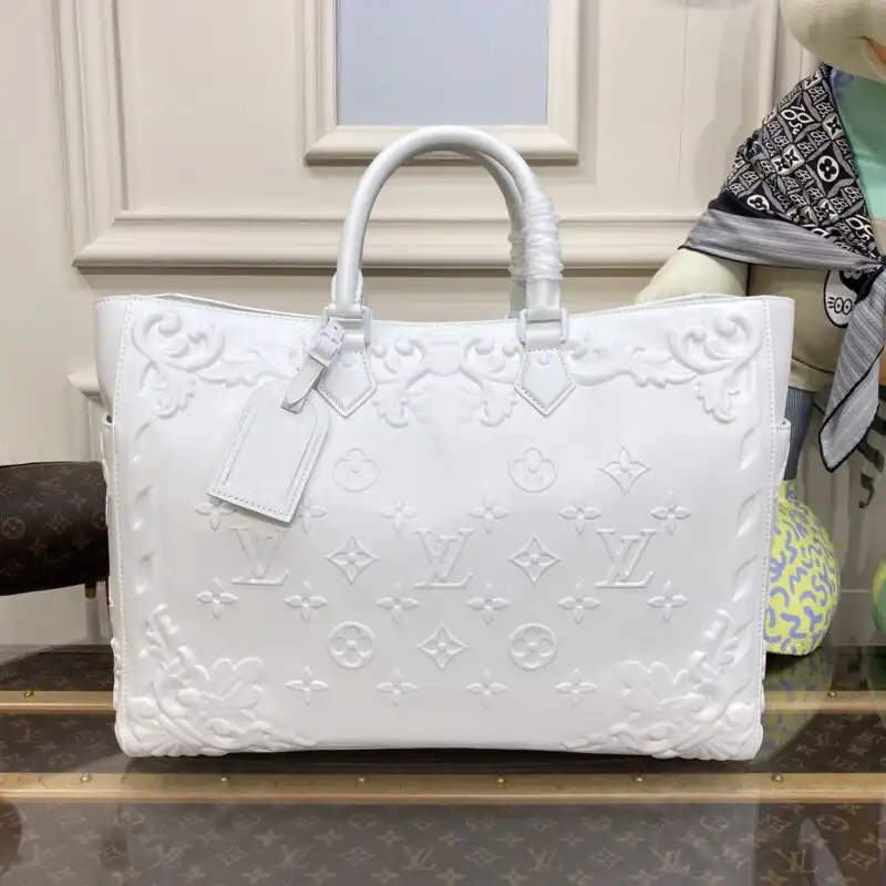 Discover timeless elegance with the Louis Vuitton Sac Plat 24H in white. A perfect blend of style and sophistication. ✨👜💖 https://tinyurl.com/2y4k8gh5