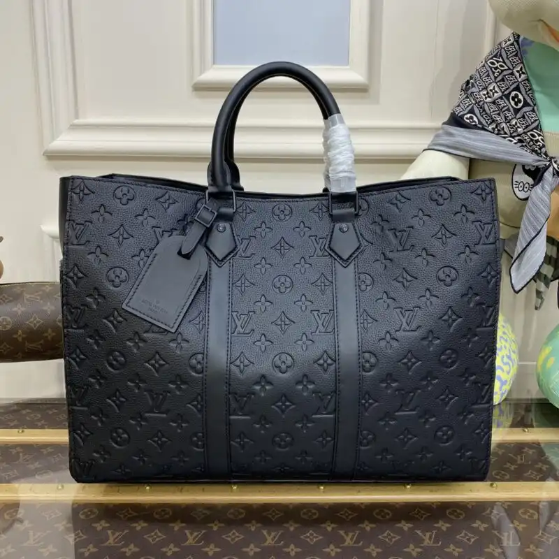 Discover elegance with the Louis Vuitton Sac Plat 24H Large in Black. A timeless companion for any occasion. 👜✨❤️ https://tinyurl.com/2339mk4a