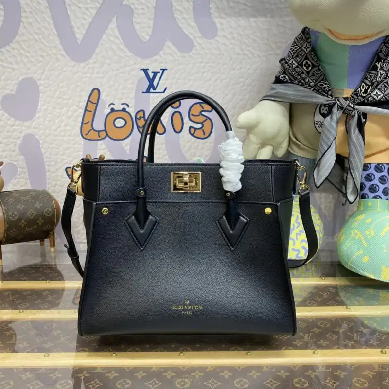 Discover the elegance of Louis Vuitton On My Side Black. A perfect blend of style and sophistication, just for you! ✨🖤👛 https://tinyurl.com/29or67o6