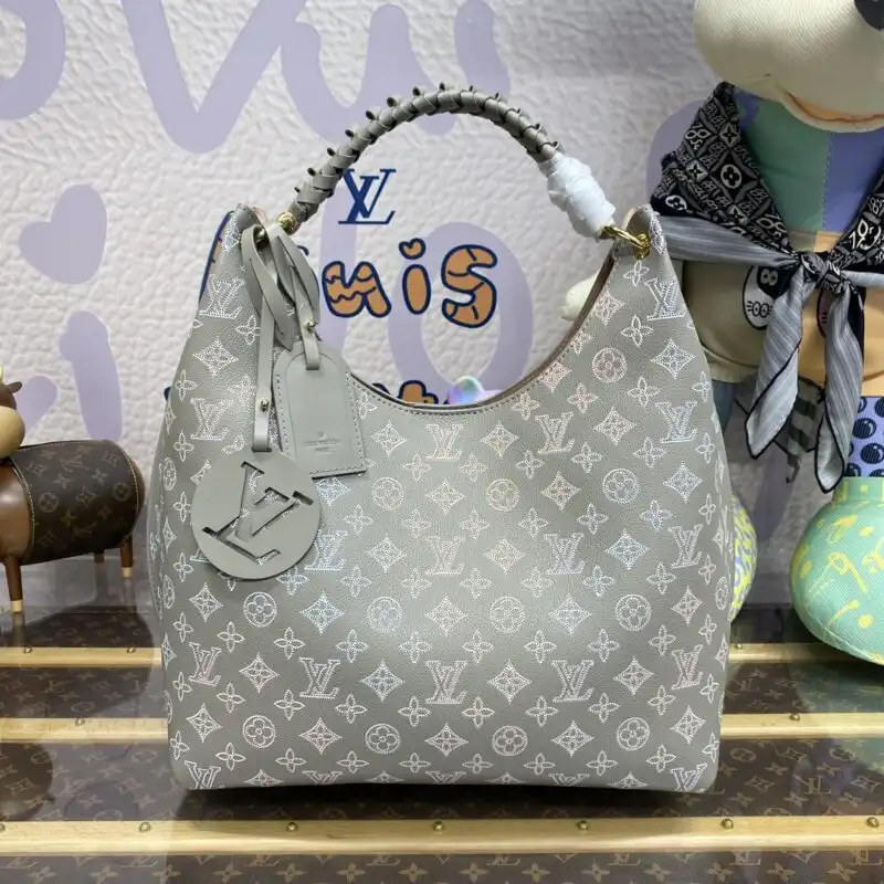 Discover the elegance of Louis Vuitton’s Carmel Grey collection, where timeless style meets gentle sophistication. Embrace beauty with every piece. ✨💖👜 https://tinyurl.com/24leem3p