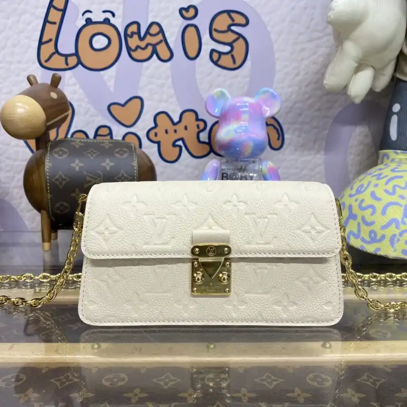Discover elegance with the Louis Vuitton Wallet On Chain Metis in White. Perfect for any occasion, it’s a timeless treasure! ✨💖👜 https://tinyurl.com/22mkyp3u