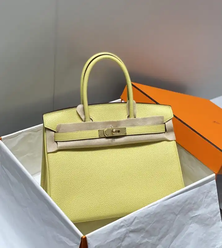 Discover the timeless elegance of the Hermes Birkin in radiant yellow. A perfect blend of luxury and joy awaits you! 🌼💖👜 https://tinyurl.com/2daukaaa