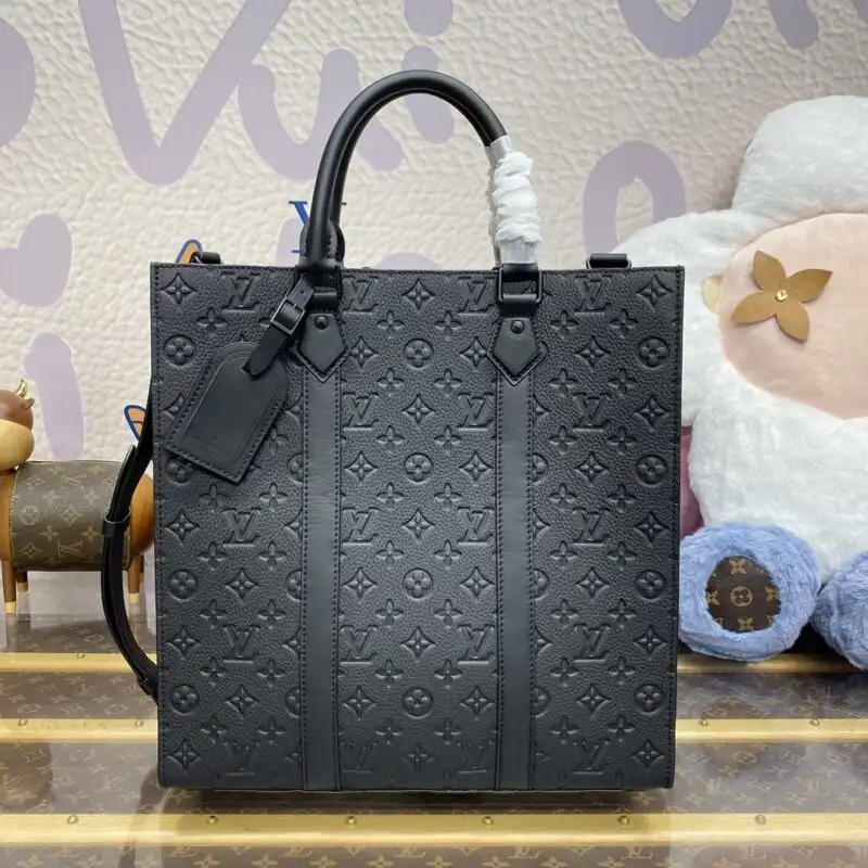 Discover elegance with the Louis Vuitton Sac Plat in timeless black. A perfect companion for your stylish adventures. 👜✨❤️ https://tinyurl.com/28557qd7