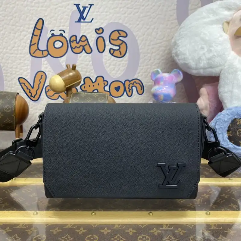 Discover the elegance of the Louis Vuitton Takeoff Messenger in timeless black. Perfect for your daily adventures! 🖤✨👜 https://tinyurl.com/2978349v