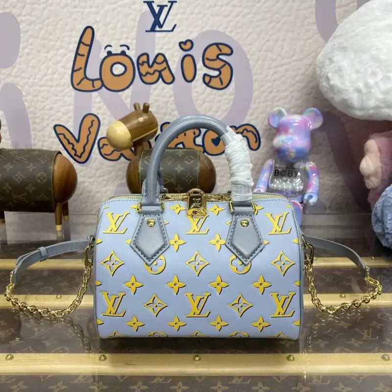 Discover the charm of the Louis Vuitton Speedy Bandouliere 20 in serene blue. A timeless piece for your everyday elegance. 💙✨👜 https://tinyurl.com/2ydow6ut