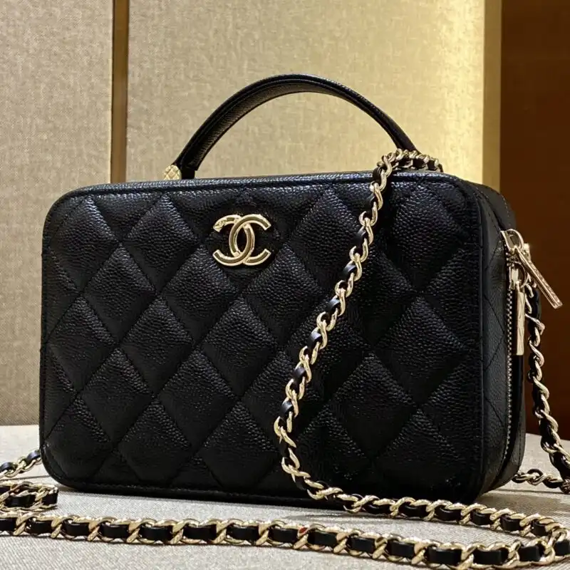 Discover the elegance of the CHANEL 22 Camera Bag—your perfect companion for timeless style and effortless charm. ✨👜💕 https://tinyurl.com/23e74wcv