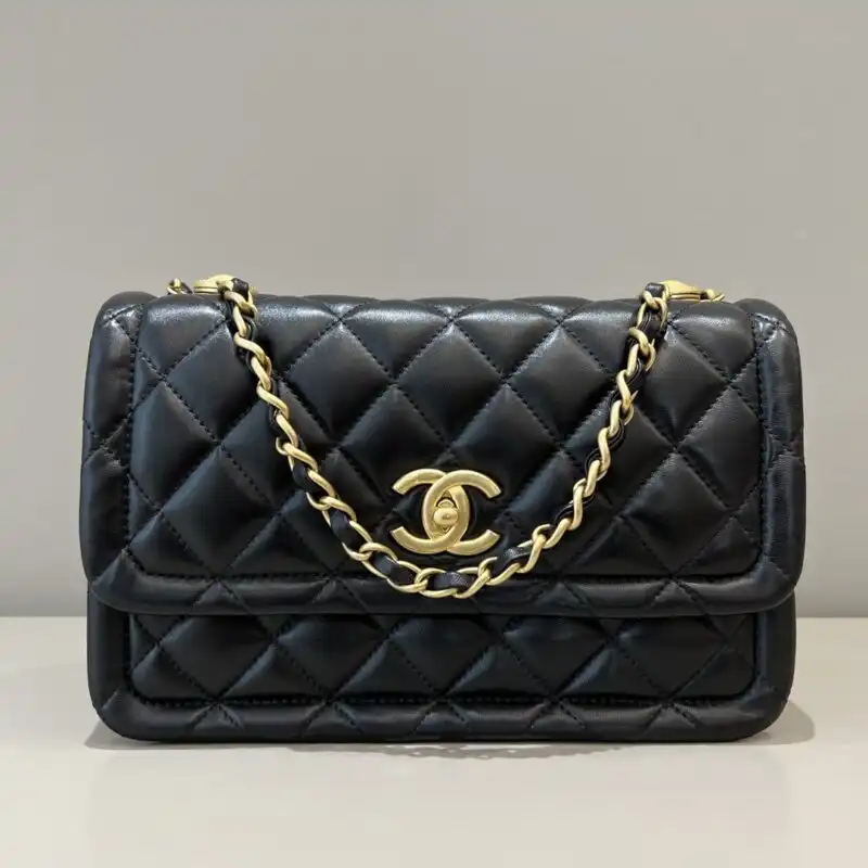 Discover the elegance of the CHANEL Tofu Bag in timeless black. A perfect blend of style and sophistication awaits you! 🖤✨👜 https://tinyurl.com/2c4a8wmf
