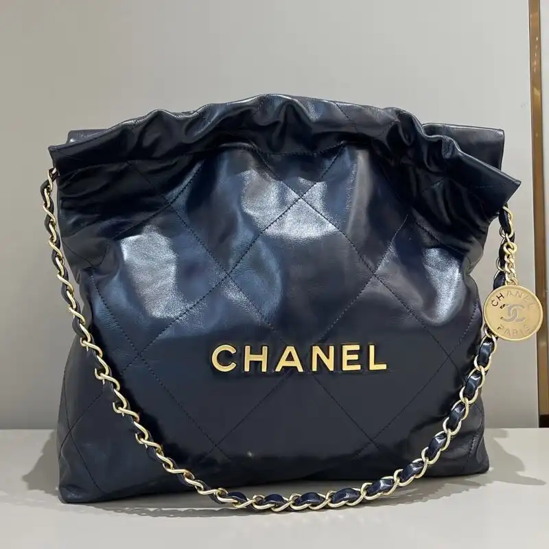 Discover the elegance of the CHANEL 22 Small Handbag in Dark Blue. A timeless accessory for your every moment. 💖✨👜 https://tinyurl.com/28tmfu9m