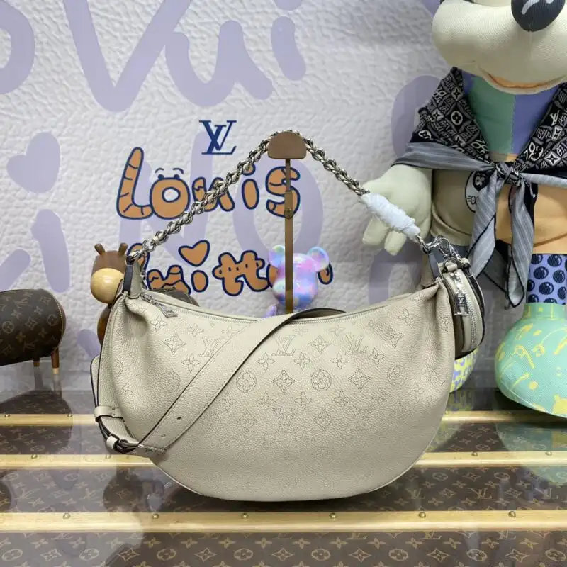 Discover the elegance of Louis Vuitton Baia Beige, where timeless style meets gentle sophistication. Elevate your wardrobe with love! 💖✨👜 https://tinyurl.com/23eyaynj