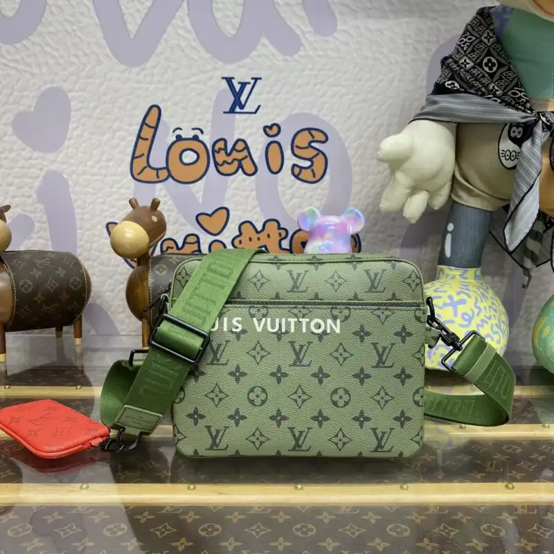 Discover the elegance of the Louis Vuitton Trio Messenger in soothing green. A perfect blend of style and functionality for your daily adventures! 🌿✨👜 https://tinyurl.com/2ant26t4
