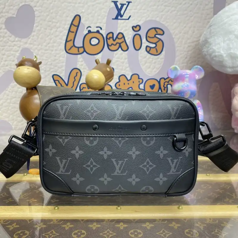 Discover elegance with the Louis Vuitton Alpha Messenger in black canvas. A perfect blend of style and functionality for everyday adventures. ✨👜💖 https://tinyurl.com/2xnwe93m