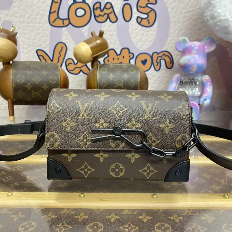 Discover the elegance of the Louis Vuitton Steamer Wearable Wallet in rich brown—your perfect blend of style and functionality. ✨💖👜 https://tinyurl.com/2ara9rlv