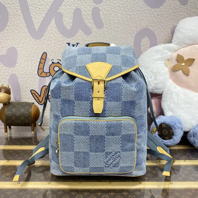 Discover the elegance of the Louis Vuitton Montsouris Denim, where timeless style meets gentle sophistication. 🌼✨ Perfect for your everyday adventures! 👜💖 https://tinyurl.com/24lr9nro