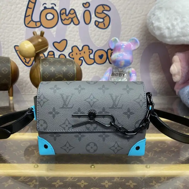 Discover elegance with the Louis Vuitton Steamer Wearable Wallet in grey. Perfect for keeping your essentials close, stylishly! 🌟👜💖 https://tinyurl.com/2988ald2