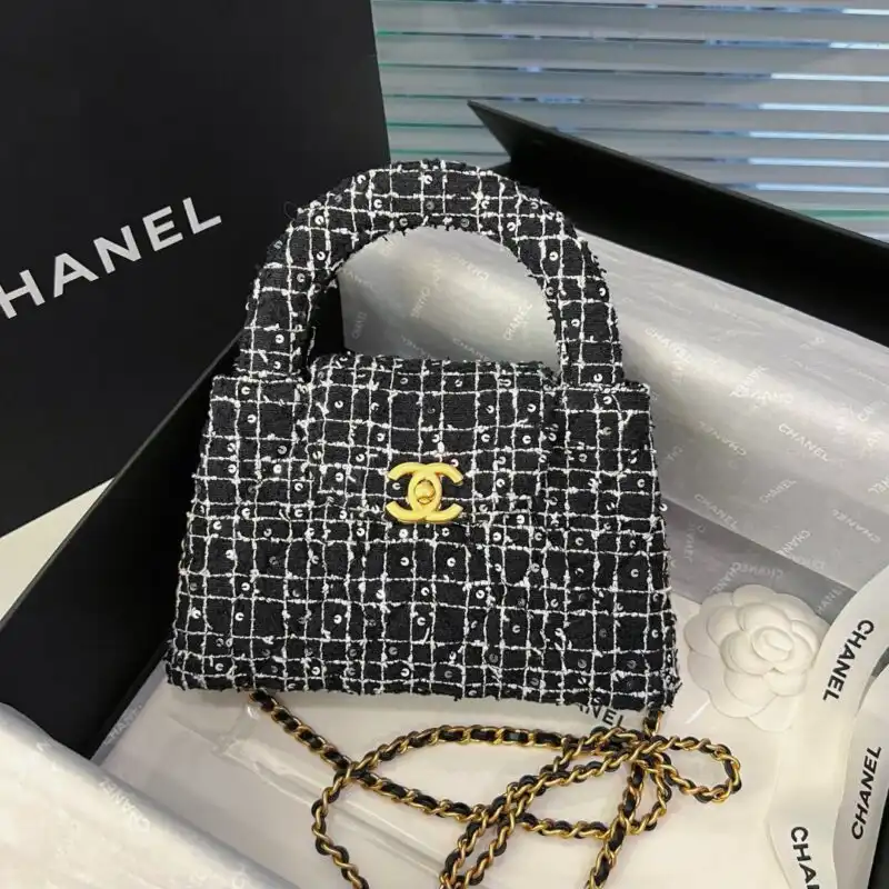 Introducing the CHANEL 23k Kelly Wool: a luxurious embrace of warmth and elegance. Perfect for your cozy moments. 🧣✨💕 https://tinyurl.com/2cwko528