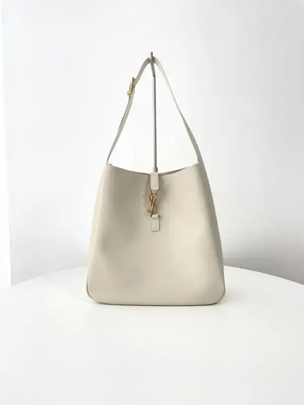 Discover the elegance of YSL LE 5 À 7 White 🌸✨ A beautiful blend of sophistication and warmth, perfect for every occasion. 💖 https://tinyurl.com/24b7uffl