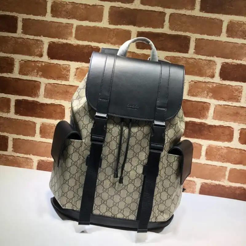 Discover the beauty of simplicity with the Gucci Large Web Backpack in Beige. Perfect for your everyday adventures! 🌟👜✨ https://tinyurl.com/25hl3bdy
