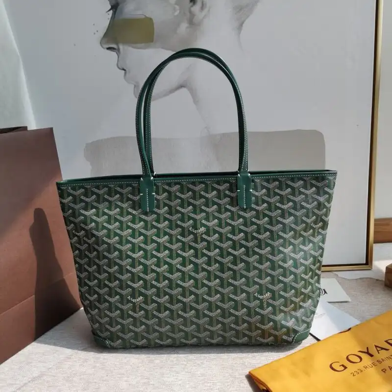 Discover the elegance of the Goyard Artois PM in soothing green. A perfect blend of style and grace. 🌿👜✨ https://tinyurl.com/2yjsp66z