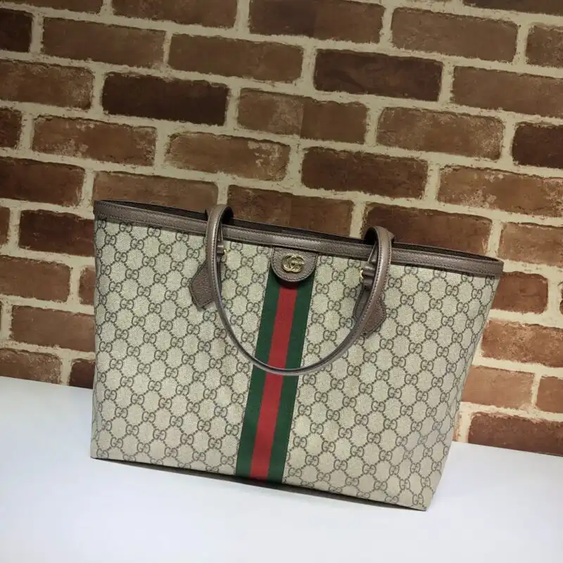 Discover elegance with the Gucci Ophidia Medium Tote in soft beige. A perfect blend of style and functionality for your everyday adventures! 👜✨💖 https://tinyurl.com/22eddtbl
