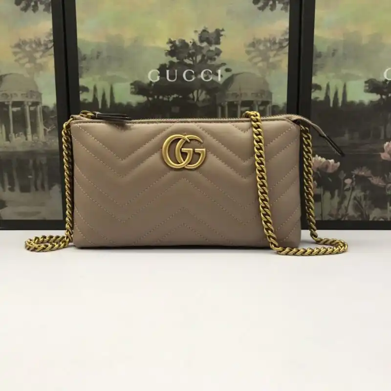 Discover the elegance of the Gucci Marmont Matelasse Wallet On Chain in soft beige. A perfect blend of style and functionality! 💖✨👜 https://tinyurl.com/29nh2wum