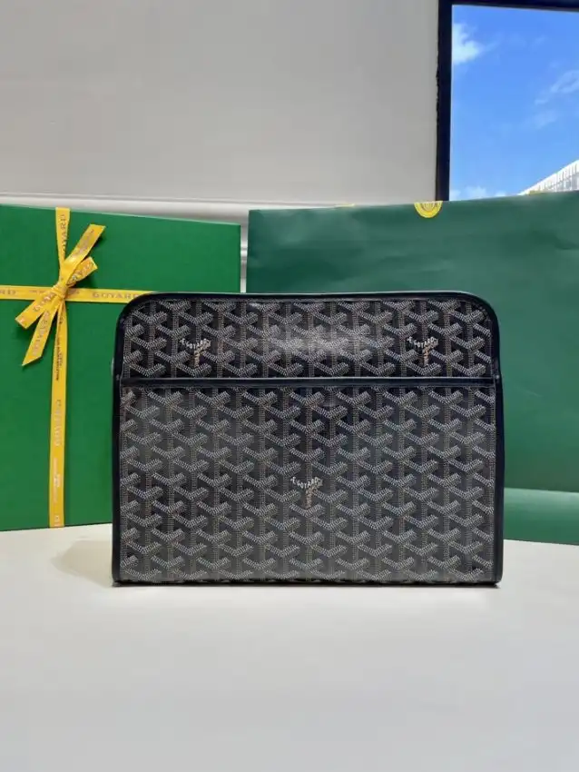 Discover the elegance of the Goyard Jouvence Toiletry Bag in black. Perfect for organizing your essentials with love and style. 🖤✨🌿 https://tinyurl.com/2xzh94z5