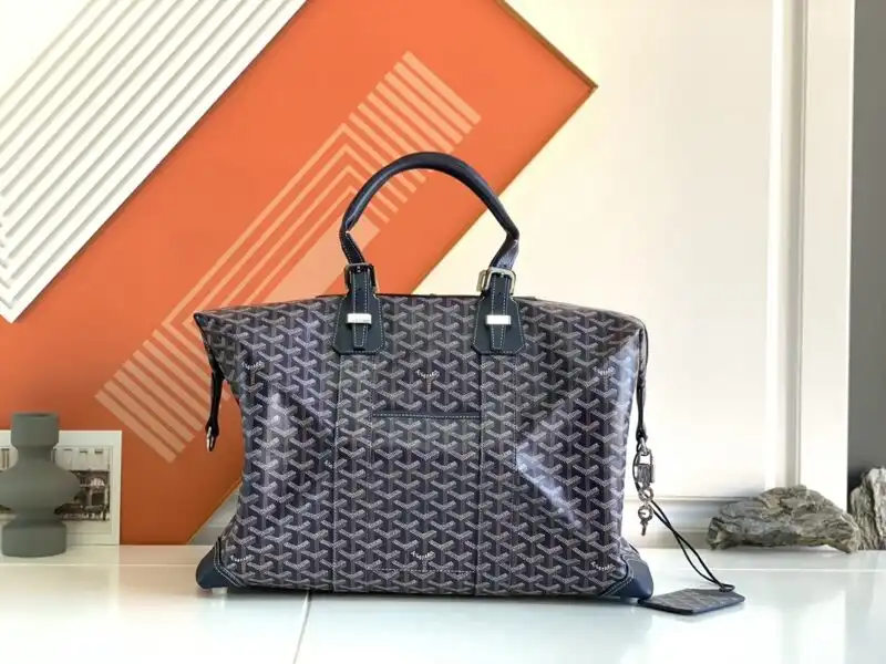 Discover the elegance of the Goyard Bowling 45 in rich dark brown. A timeless piece for your cherished adventures. ✨👜❤️ https://tinyurl.com/24bhudbh