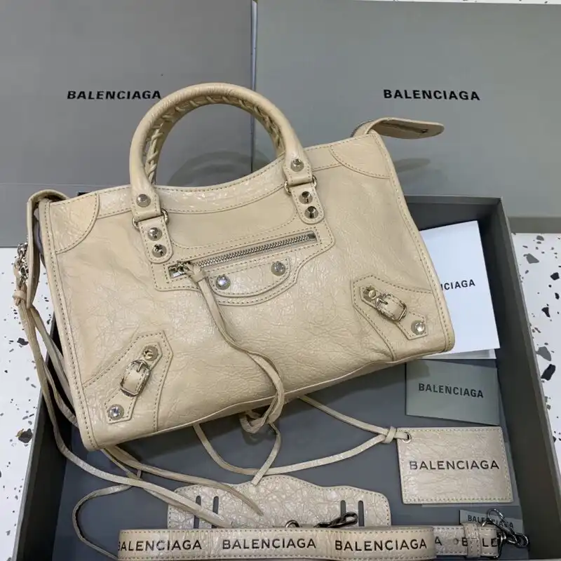 Discover the exquisite Balenciaga Agneau Apricot, where soft elegance meets timeless style. Embrace luxury with every touch. 🍑✨💖 https://tinyurl.com/27zh6yh5