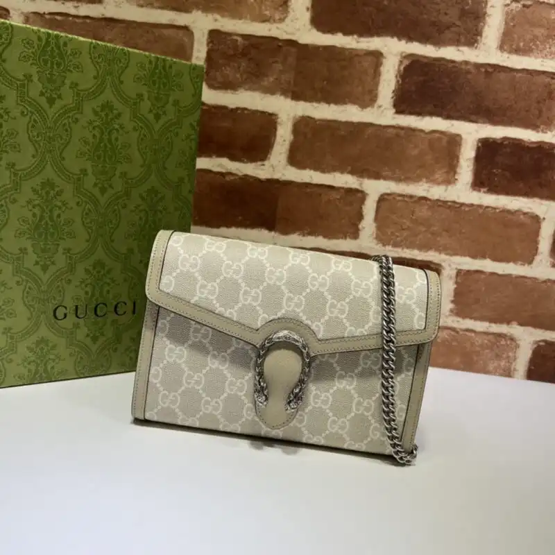 Introducing the Gucci Dionysus GG Chain Wallet in Denim Beige—where elegance meets versatility. Perfect for any occasion! 🌸✨💖 https://tinyurl.com/274m9yxs
