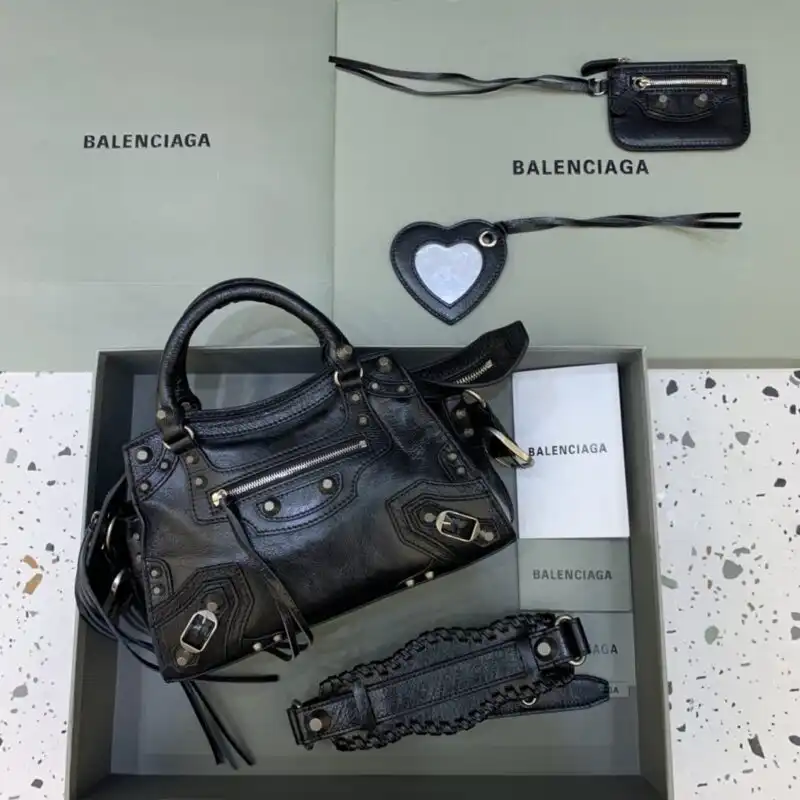 Discover the elegance of the Balenciaga Le City Black, a timeless piece that complements your unique style beautifully. 🖤✨👜 https://tinyurl.com/2an36llj