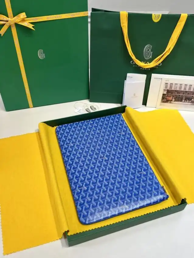 Discover the elegance of the Goyard Senat MM in serene blue. A timeless companion for your journey. 💙✨🌿 https://tinyurl.com/2ao2c9we