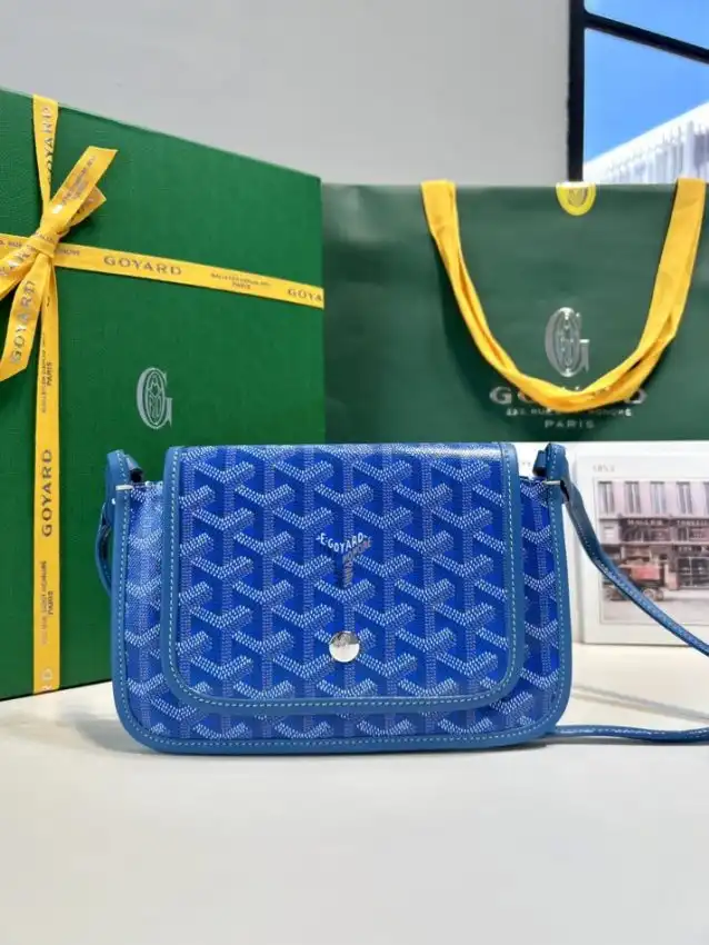 Discover elegance with the Goyard Plumet Pocket Wallet, a perfect blend of style and functionality. ✨💖 Your essentials deserve the best! 🌸👜 https://tinyurl.com/24cwmuv4