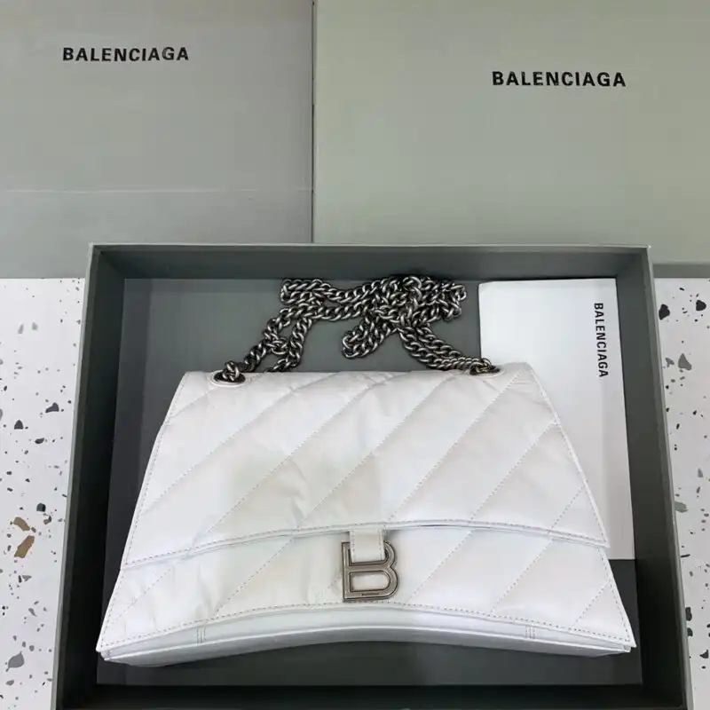 Discover the elegance of the Balenciaga Crush Large in soft white. Perfect for every occasion, it radiates timeless beauty. 🕊️✨💖 https://tinyurl.com/23bxvx7j