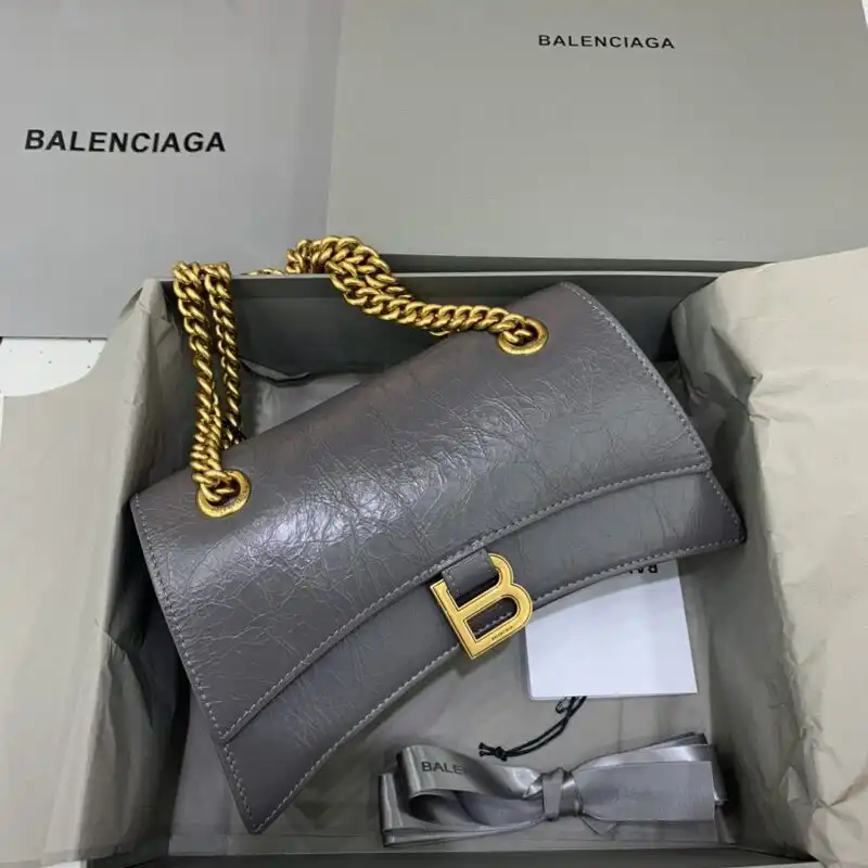 Discover the elegance of the Balenciaga Crush Small in grey. A perfect blend of style and charm awaits you! 💖✨👜 https://tinyurl.com/22vrd9vm