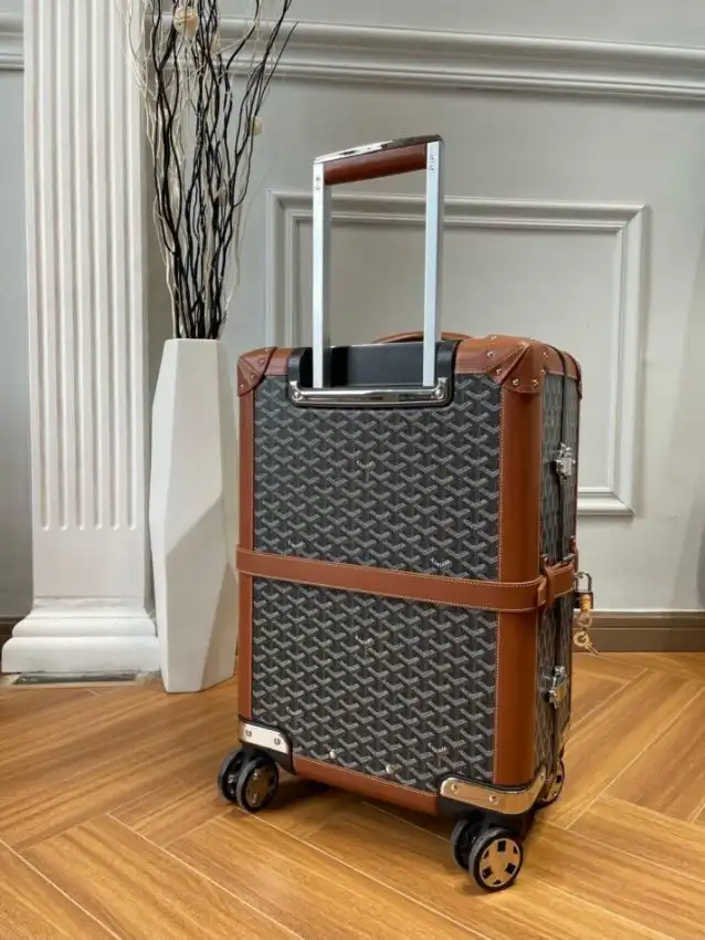 Discover the elegance of the Goyard Bourget Travel Suitcase in warm brown. Perfect for your journeys, it blends style and sophistication. ✈️👜✨ https://tinyurl.com/292dem92