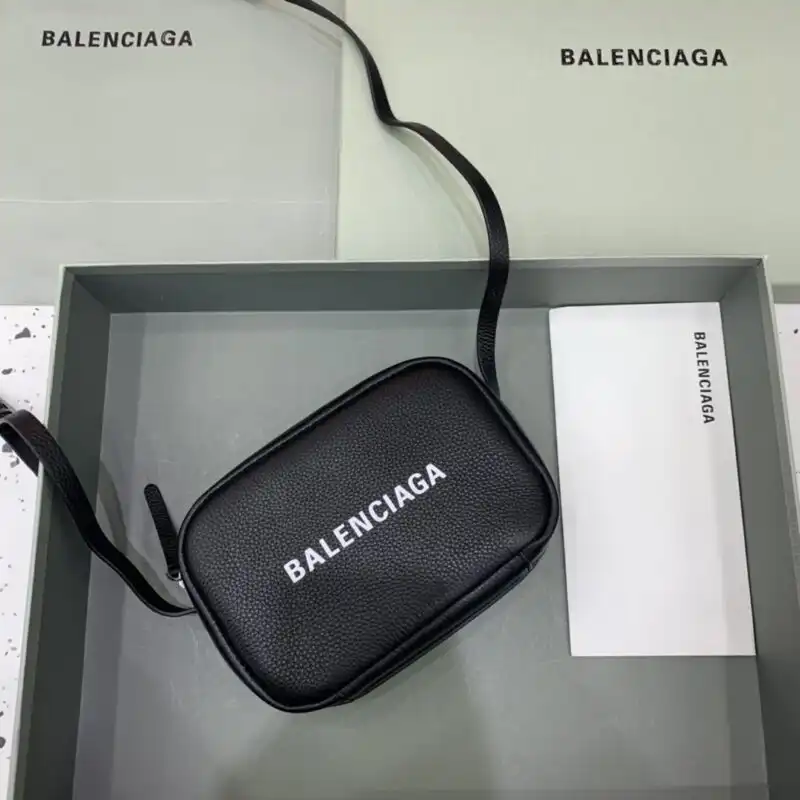 Discover elegance with the Balenciaga Camera Bag—a perfect blend of style and functionality that complements every moment. ✨👜💖 https://tinyurl.com/29k4p3hp