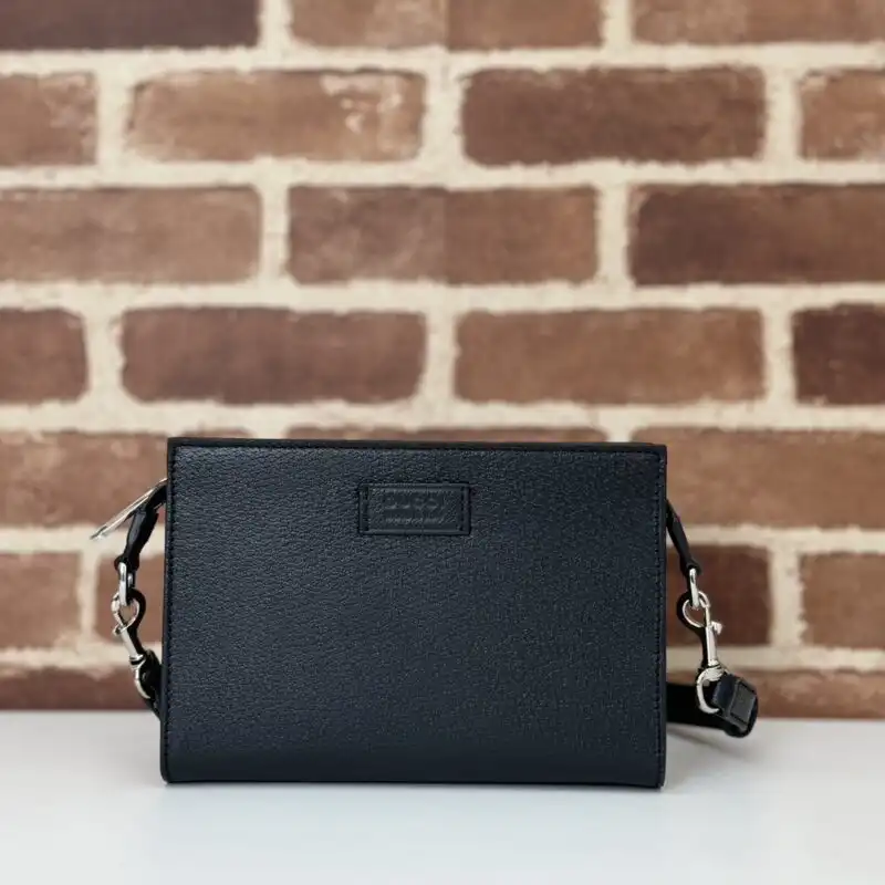 Discover the elegance of the Gucci Pouch in classic black. A timeless accessory that beautifully blends style and sophistication. ✨🖤🌟 https://tinyurl.com/2arsj5rj