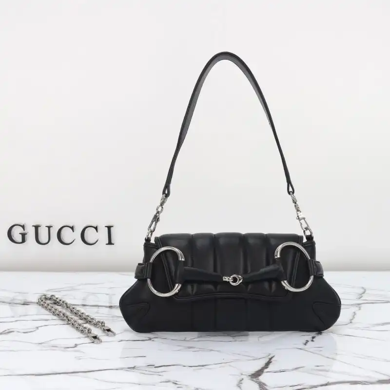 Discover elegance with the Gucci Horsebit Chain Shoulder Bag in timeless black. Perfect for any occasion, it adds a touch of luxury! 🖤✨👜 https://tinyurl.com/2atsgmo6