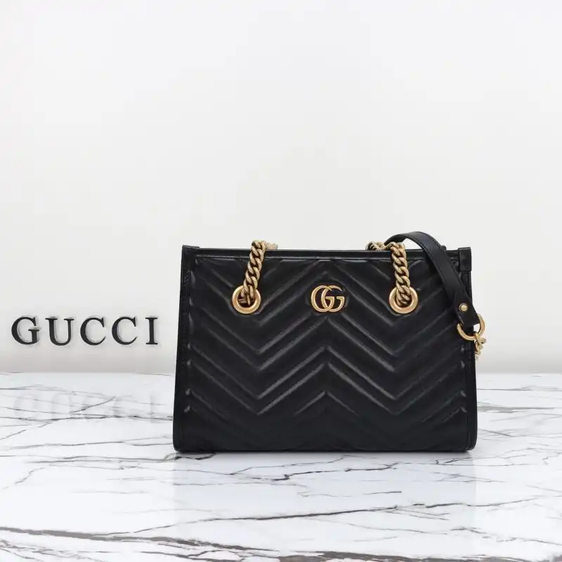 Discover elegance with the Gucci GG Marmont Tote in black. A perfect blend of style and sophistication for every occasion. 🖤✨👜 https://tinyurl.com/2xm83c4m