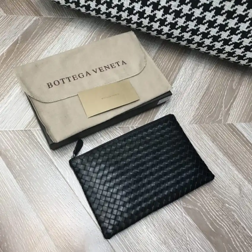 Discover the elegance of the Bottega Veneta Envelope Pouch—your perfect companion for every moment. Timeless style, just for you. ✨💖👜 https://tinyurl.com/223y2j93