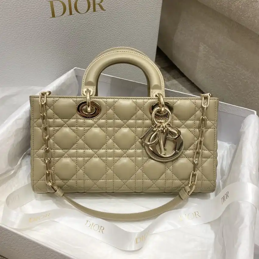 Discover the elegance of the Dior Lady D-Joy Large Bag in Caramel. A perfect blend of style and sophistication. 🍂✨👜 https://tinyurl.com/276e3am9