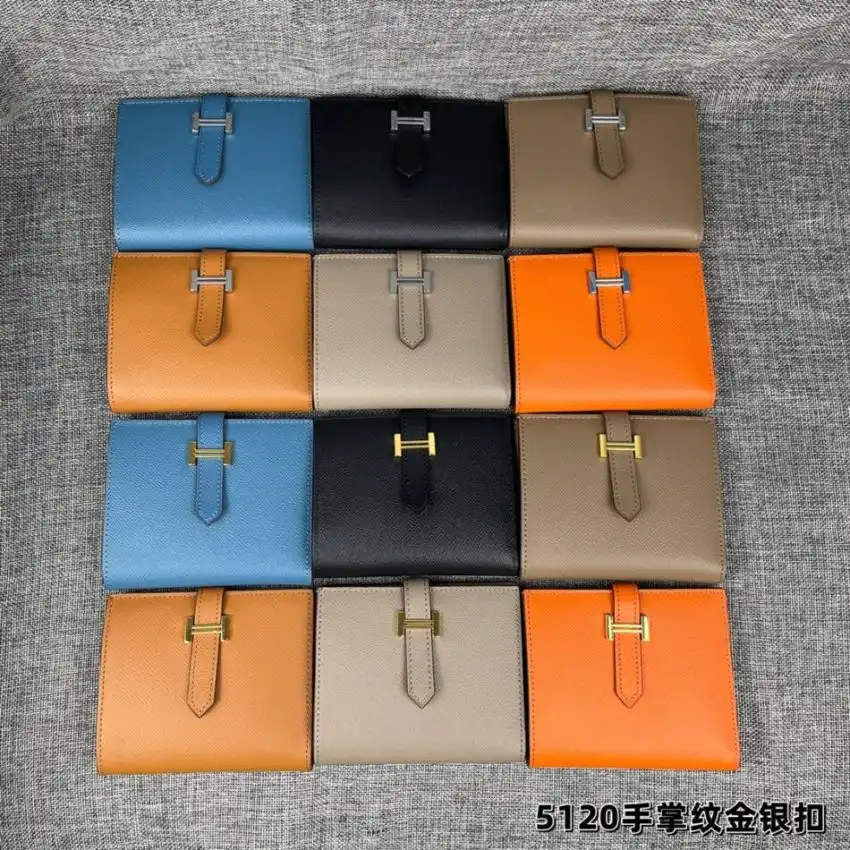 Discover the elegance of the Hermes Pocket Wallet in golden hues, a perfect blend of style and sophistication. ✨💖👜 https://tinyurl.com/25hka667