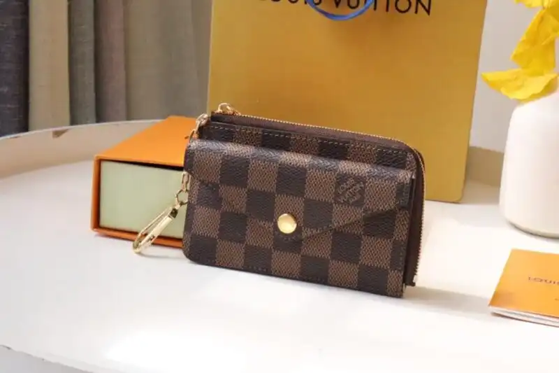 Discover the elegance of the Louis Vuitton Card Holder Recto Verso in a charming grid brown. Perfect for keeping your essentials stylishly organized! ✨💖👜 https://tinyurl.com/265yf7ne