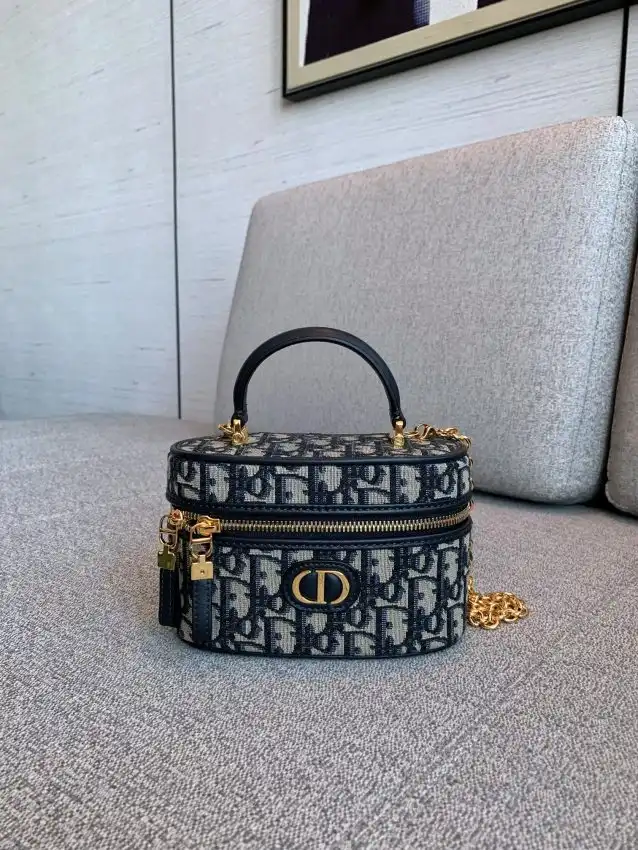 Discover the elegance of the Dior 30 Montaigne Vanity—where luxury meets timeless beauty. 🌸✨ Treat yourself with love! 💖👜 https://tinyurl.com/27drnlcx